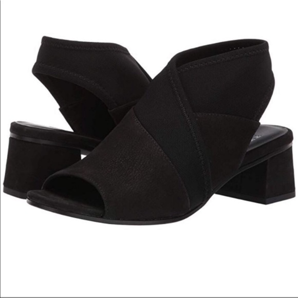 Eileen Fisher LUCA TUMBLED NUBUCK SANDAL in Black Suede - Picture 2 of 6